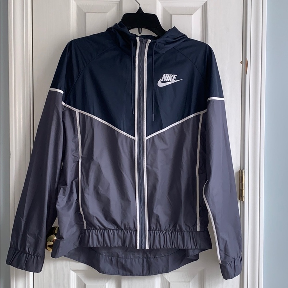 Nike windbreaker